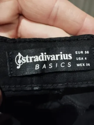 Pantalón corto Stradivarius negro Talla S