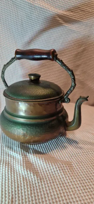 Bollitore vintage rame martellato e ottone