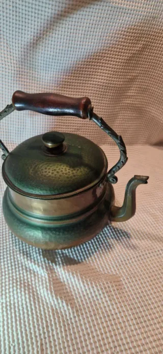 Bollitore vintage rame martellato e ottone