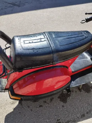 Vespa PX 125 T5 Roja y Negra