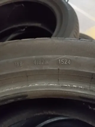 Neumáticos Pirelli 245/45 R18 100Y