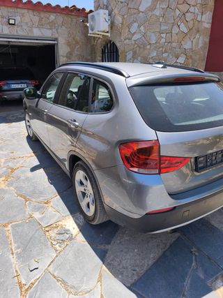 BMW X1 2011