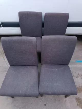 Juego de 4 sillas de comedor grises urge la venta