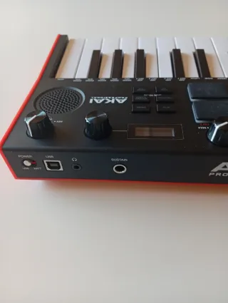 Teclado MIDI AKAI MPK miniplay