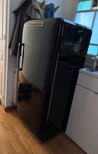 Frigorifero vintage Kelvinator nero