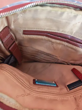 Tracolla Piquadro rossa in tessuto e pelle