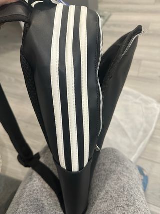 Mochila Adidas Negra Piel 43x30x10 cm