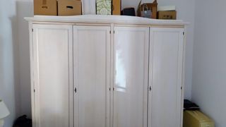 Armadio guardaroba in legno