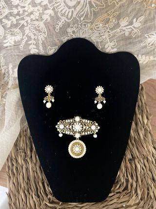 Conjunto Aderezo fallera, huertana o bailes niña