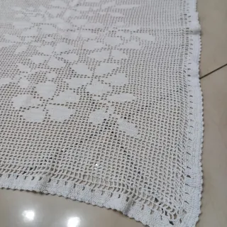 Centrotavola/runner uncinetto filet fatto a mano