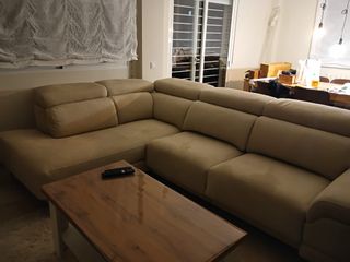 Elegante Rinconera Diseño Beige