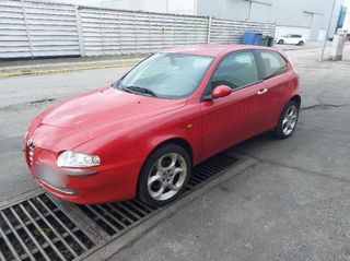 Alfa romeo 189949 4960624988r brazo suspensión 147