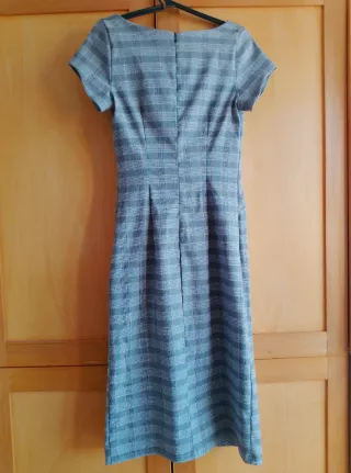 Abito Facit aderente a quadri