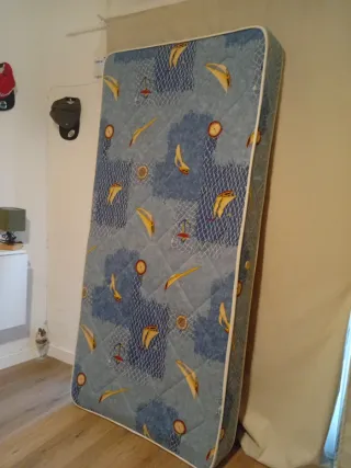 Colchón individual buen estado