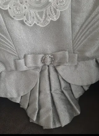 Corpiño fallera plata , media manga. Sin manteleta