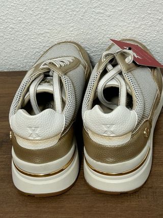 Zapatillas XTX Talla 37 Mujer Oro y Blanco