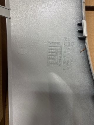 Tapa lateral quilla Honda SH, recambio original