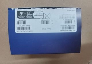 Scatola Intel Core Ultra 5 225 + manuale + logo