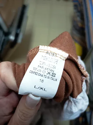 Vestido floral beige y marrón