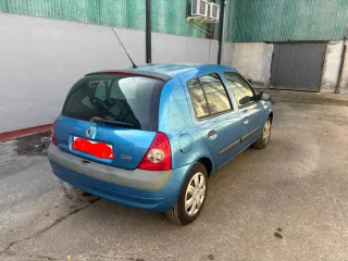 Renault Clio 2004