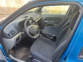 Renault Clio 2004
