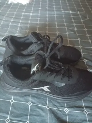 Zapatillas TENTH Neo Focus 20 Talla 41 Negras