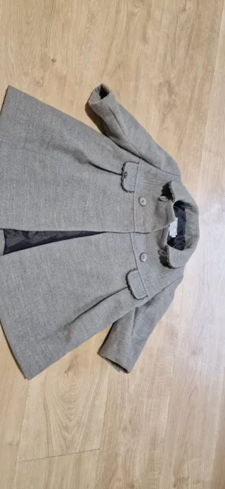 Abrigo gris talla 24 Casi sin uso