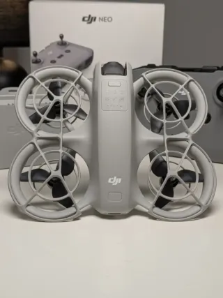 DJI Neo Fly More Combo