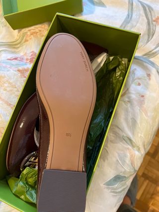 Zapatos Tory Burch Mujer burdeos y Dorados charol