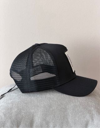 Gorra Negra con Parche de Gorila