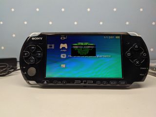 PSP 3000 Negra + Juego + Regalo AR-K 2.gb