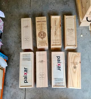 Scatole di legno per fai da te, decorazione cantina