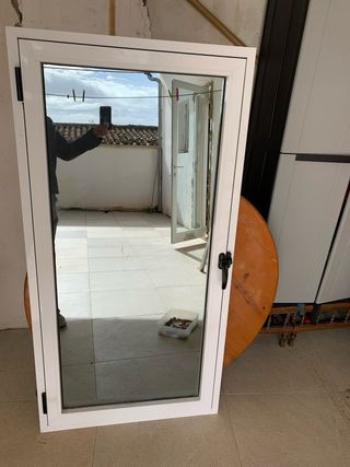 Ventana de aluminio