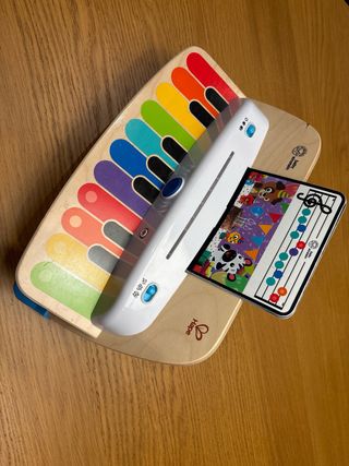 Piano infantil Hape con tarjetas musicales