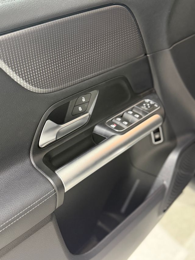 Mercedes-Benz GLA 200d