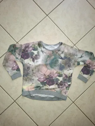 Maglia fiorata taglia M