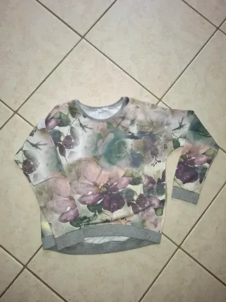 Maglia fiorata taglia M