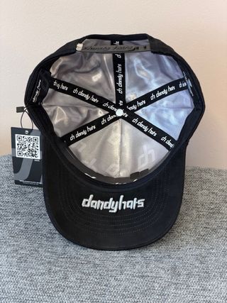 Gorra New Era Negra con Diseño Calavera