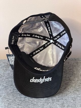 Gorra New Era Negra con Diseño Calavera