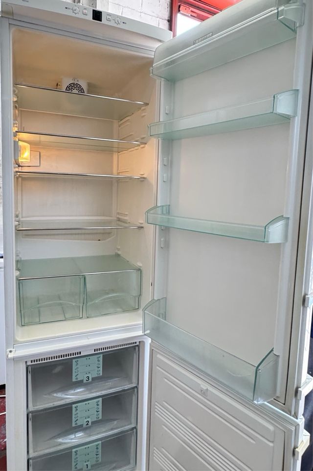 FRIGORÍFICO COMBI LIEBHERR BLANCO