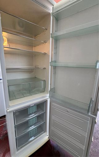 FRIGORÍFICO COMBI LIEBHERR BLANCO