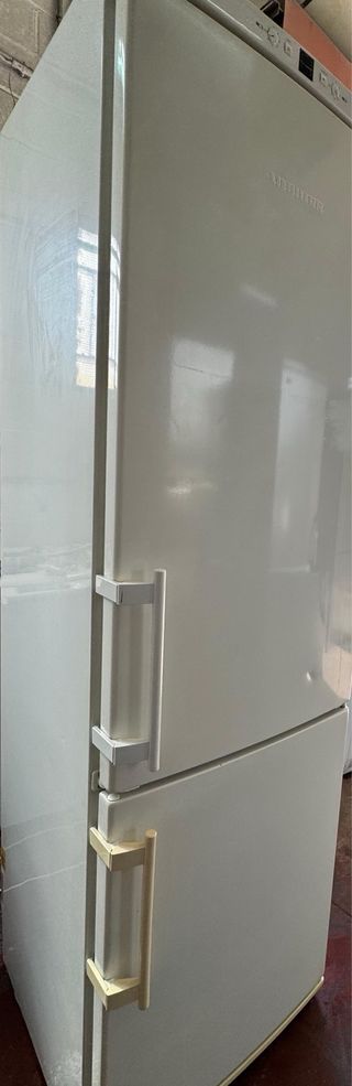 FRIGORÍFICO COMBI LIEBHERR BLANCO