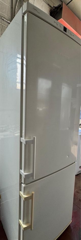 FRIGORÍFICO COMBI LIEBHERR BLANCO
