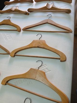 Perchas de madera (pack) vintage.