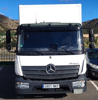 MERCEDES BENZ ATEGO 818 4X2 2023