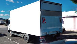 MERCEDES BENZ ATEGO 818 4X2 2023