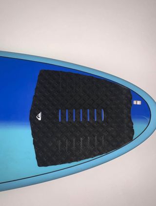 Tabla de surf Torq 6’6” + accesorios