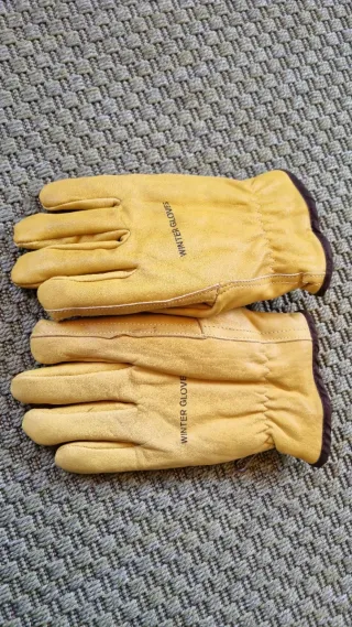 Guanti invernali in pelle gialla