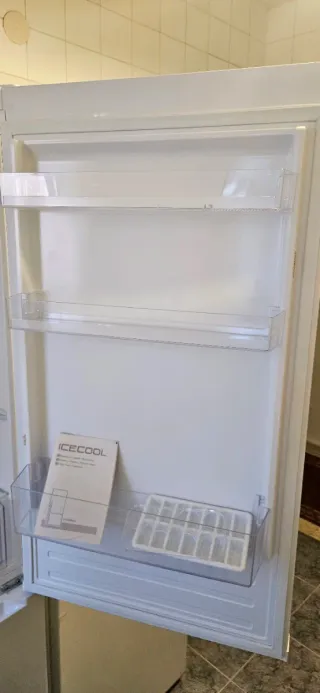 Nevera Icecool - 1 año de uso
