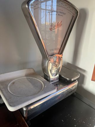 Balanza antigua de gramos